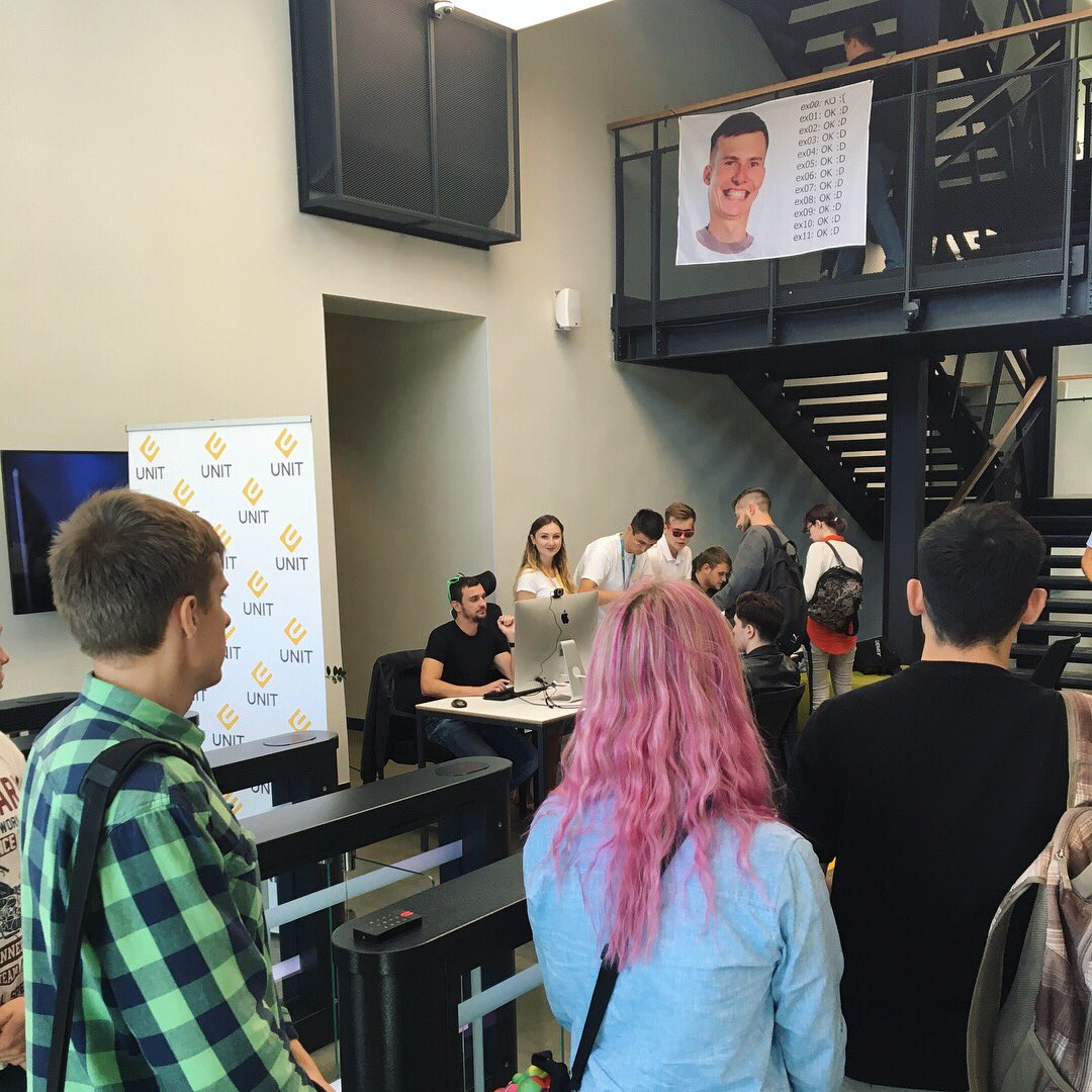 UNIT_Factory's tweet photo. Останній третій #UNIT_pool стартував!
Лише ті, хто #born2code, допливуть до бортика.🏊🏻🏊🏻♀️
#UNIT_Factory #IT #education #free #innovation https://t.co/OlMJxpOzo6