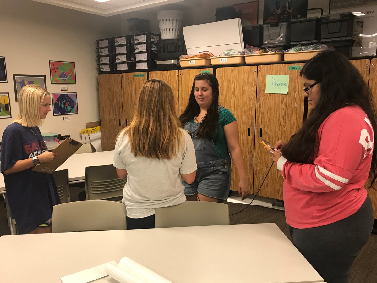 BaylorMathEd's tweet photo. TAs in TED 4348 used motion detectors to learn about integrating tech with functions. @TrenaWilkerson #MathLabResources #GetUpAndMoving https://t.co/Tug1qTLrM2