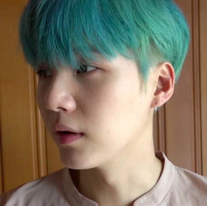 btslowq's tweet photo. https://t.co/PdXwvieeis