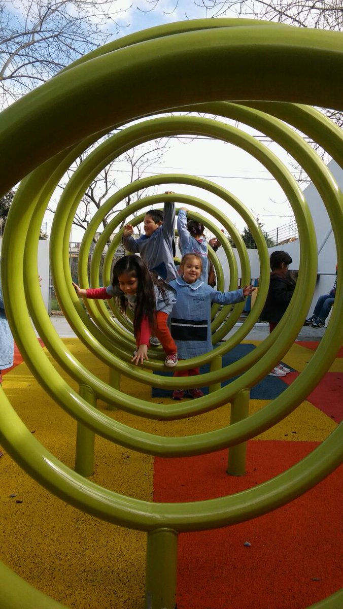 BAeducacion's tweet photo. ¡Inauguramos salas en el #Jardín de Infantes 909 de #Berazategui con nuevos e innovadores espacios  para los chicos! #Educación #Innovación https://t.co/ignhxQVHWN