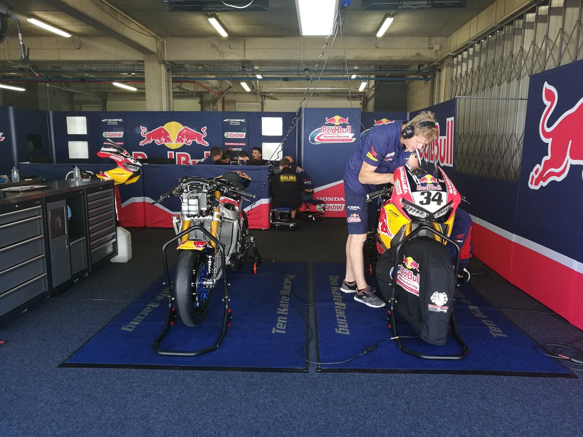 HondaWSBK tweet picture
