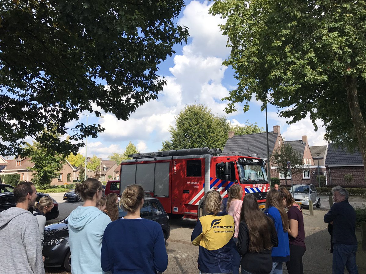 Peelpush Dames 1 tweet media