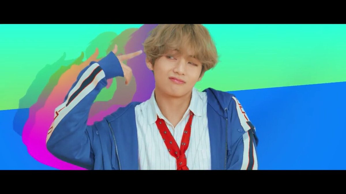 deepsikha_roy's tweet photo. Taekook  😍😍😍 https://t.co/KL42r8koFI
