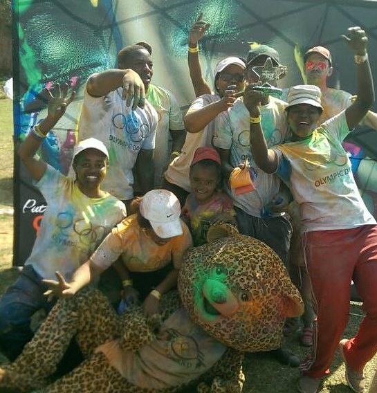 _eocga's tweet photo. THE BEST TEAM AWARD for the Olympic Committee team! #RainbowDash2017 #StarPaint #SifundzaniPrimary https://t.co/SRSBHssjiF