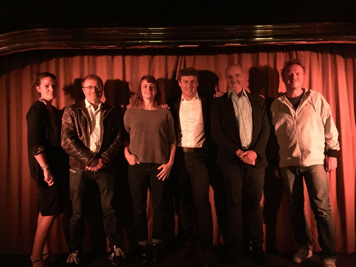 wipplay's tweet photo. Le jury @SNCF #CineTrain en plein débat ! @GiordanoIsabel, @Patrick_Messina @stephanechery @agathemouly P.Chantier, C.Pollet et @plusjul https://t.co/v1sKVbeYDL