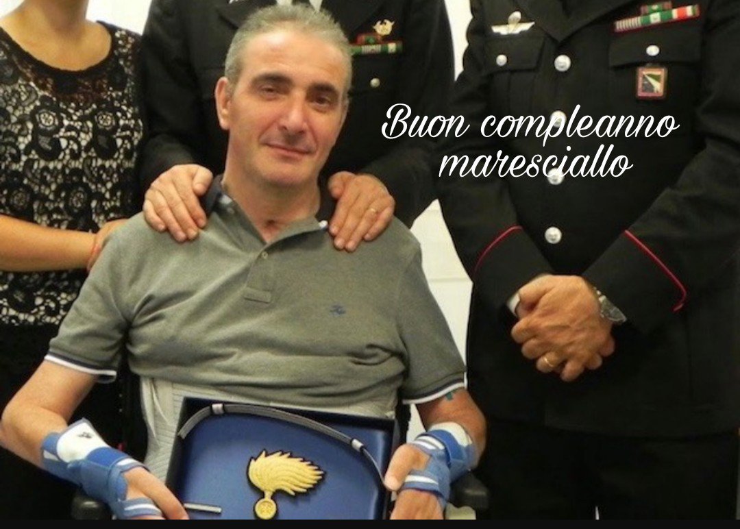 _Carabinieri_'s tweet photo. #18settembre, l’Arma dei #Carabinieri augura buon compleanno al Maresciallo Giuseppe #Giangrande, esempio di dedizione e forza d’animo. https://t.co/f0kXdGGnkF