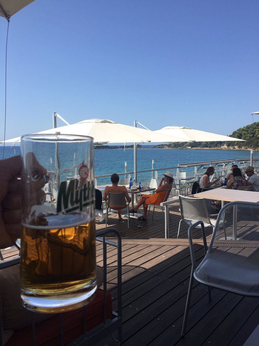 MauritzB's tweet photo. Beer with a view #Greece https://t.co/qMk7kwrUIl
