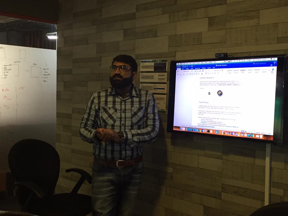 mobileconfiz's tweet photo. Session on #CoreML by @hmohsin_786 in #iOS #community!
#iOScommuity #Confiz https://t.co/f4oW7RZZsS