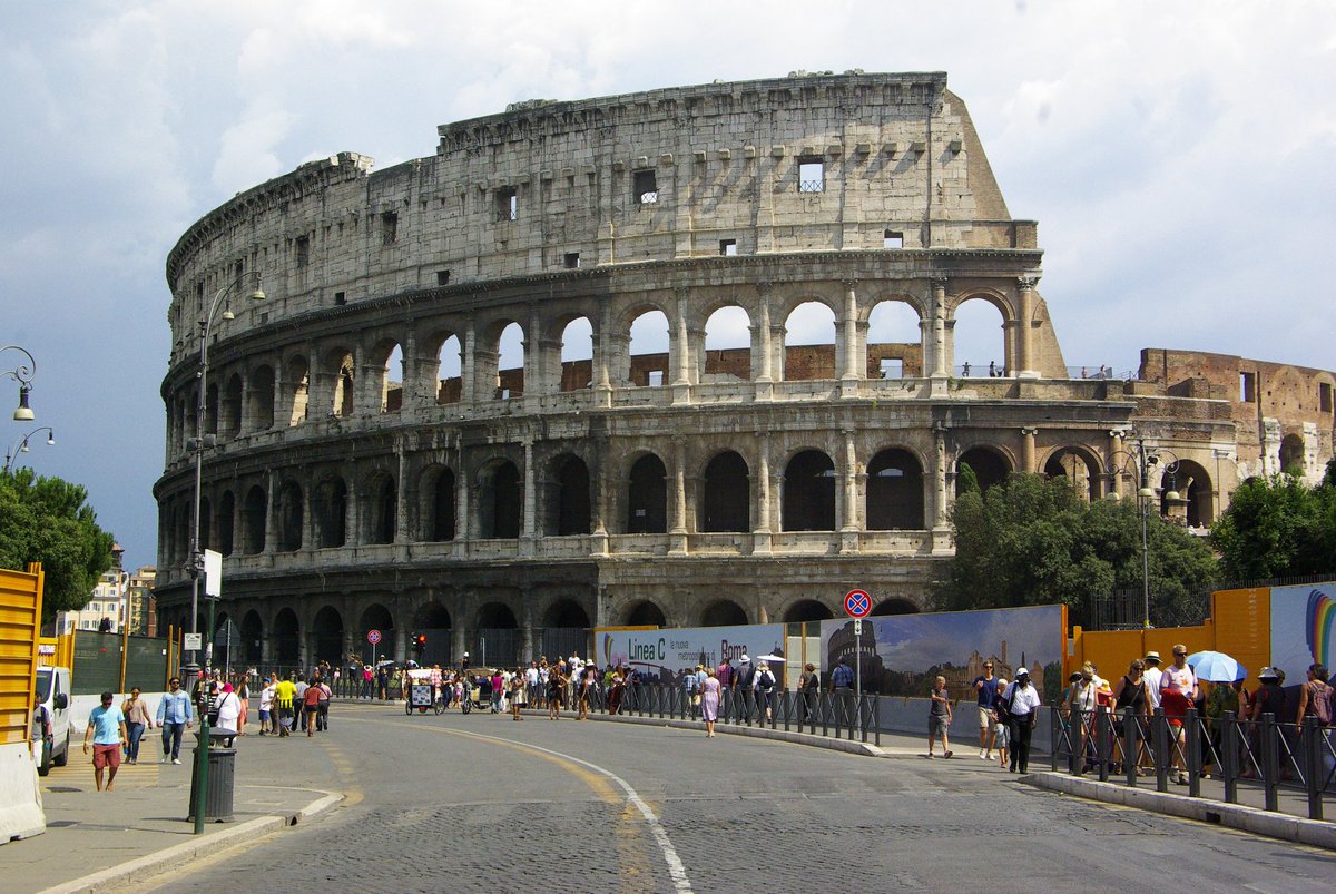 fromSFtoBKK's tweet photo. Le Colisée. #Coliseum #Rome #Italy https://t.co/IsfSAQvhKg