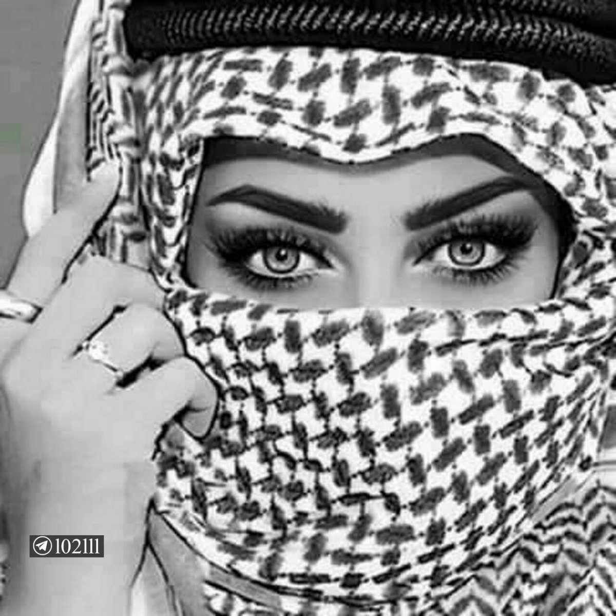 PrincessSarona5's tweet photo. .

ڤيٰ ﻋعٰٖــيوُني ﺣﺣَـٓــبك ﭑكٰپر مٖـڼ گـكٓلآمٰي

څـٰخلهآ ټحَـحكيٰ لـّکہ ���ﻟِْـ۪ﯤ مآا حكيټھ"

💗،، https://t.co/G8Aul9dgmj