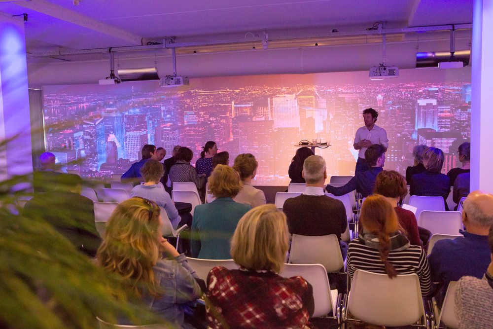 Meer rendement uit je congres? Lees onze nieuwe blog waarin we je vertellen hoe je meer omzet uit je congres haalt. meetinoffice.nl/2017/09/18/org…