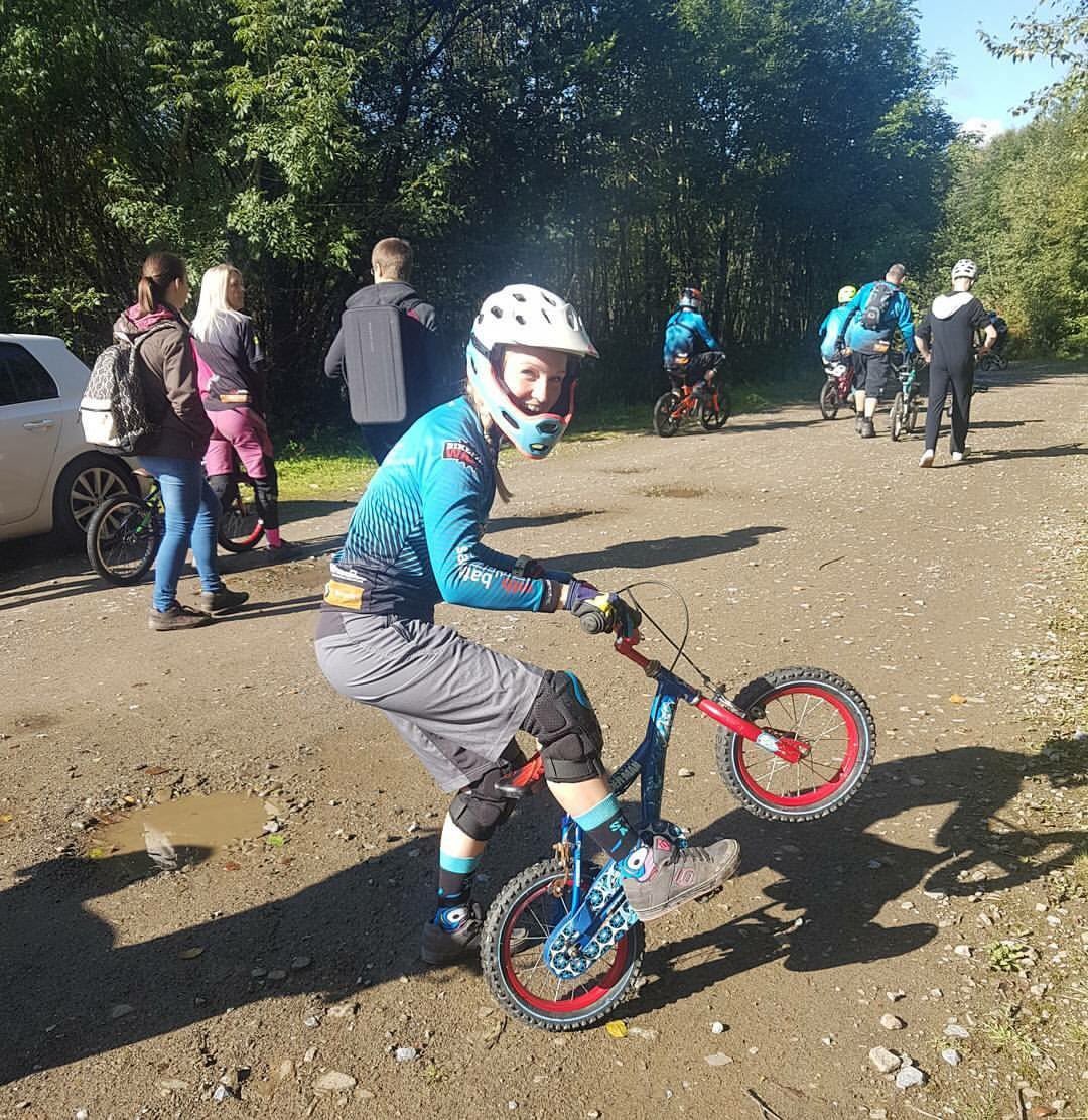 AberdareMTB's tweet photo. @182target Awesome dude as always a top day out on the bikes #megaavalaugh2017 #BlueIsTheColour #BlueCrew #MtbRespect #Plur https://t.co/YS2t7hmMif