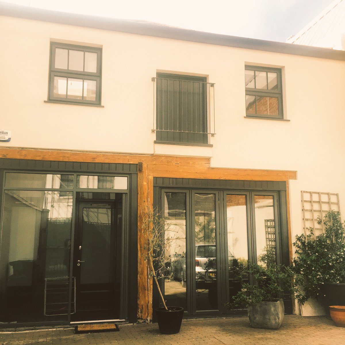 BRUNSWICK COACH HOUSE AVAILABLE NYE coachhouselets.com #HAPPYNEWYEAR #2018 #holiday #friends #brighton