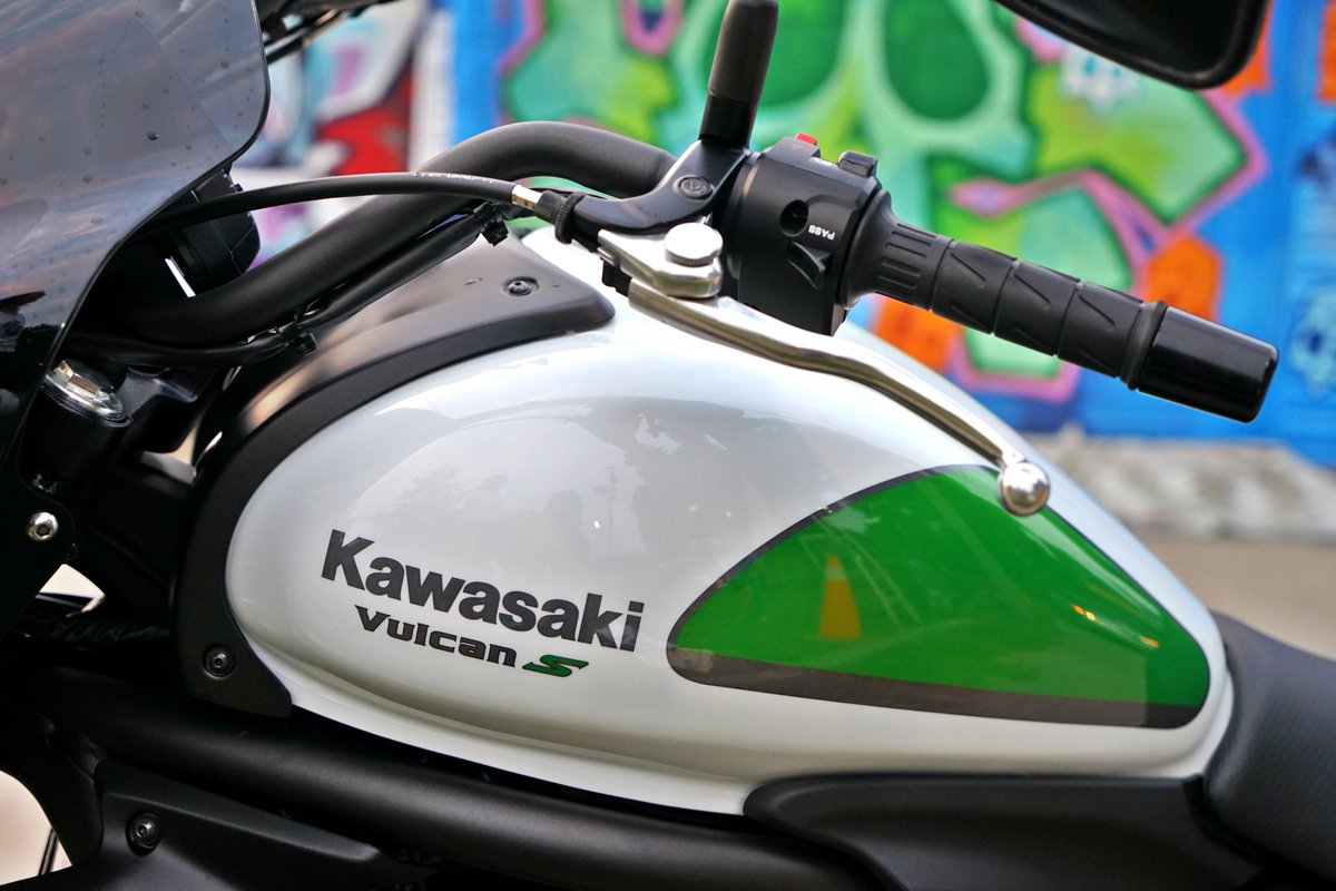 EatSleepRIDE's tweet image. Frencholive rides and reviews the 2017 Kawasaki Vulcan S (Cafe Edition) : bit.ly/2xfMMac

#EatSleepRIDE @CanadaKawasaki