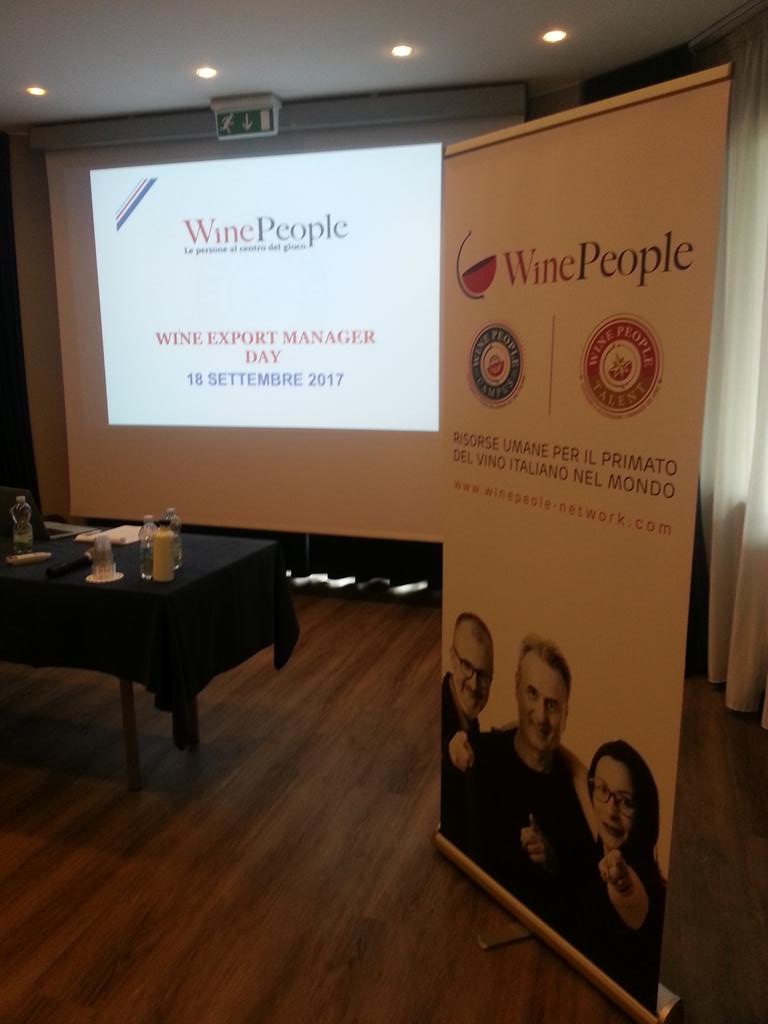 AndrezLoading's tweet photo. [Quite] ready to start! #WEMday #winepeople @WineMeridian https://t.co/LI5NLbng8p