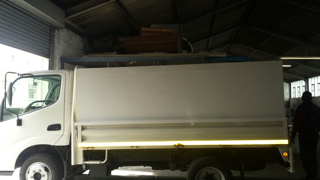 WCFibreglass's tweet photo. #fibreglass #canopy all completed and another satisfied client https://t.co/3HnDipX7hw