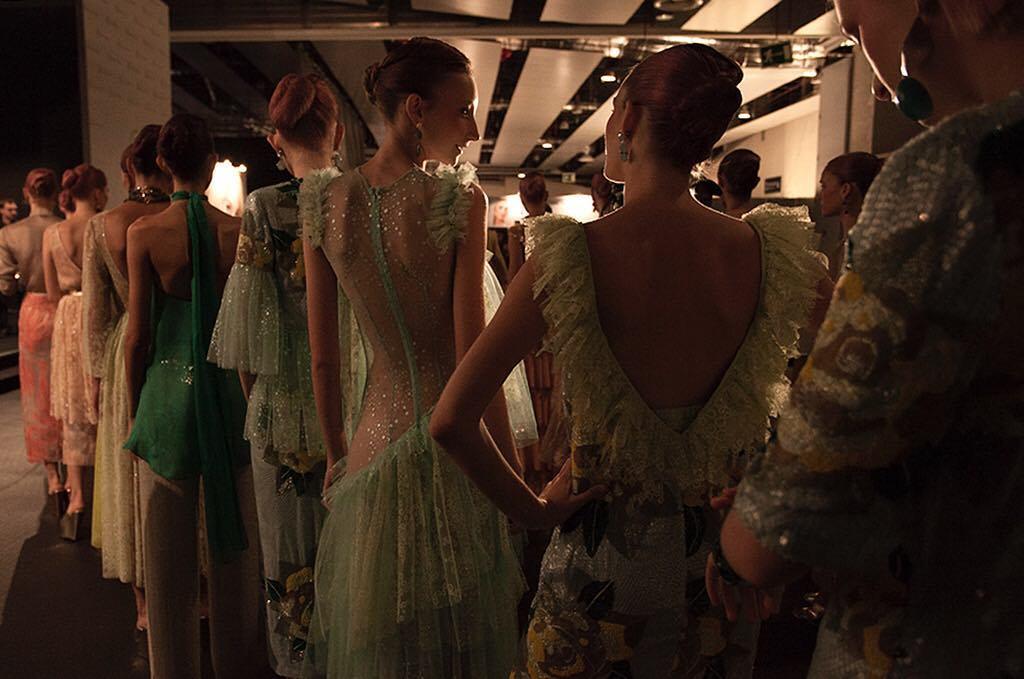 DUYOS 
#backstage #duyos #fashion #mbfwm #vsco #ss bit.ly/2ft7M3V