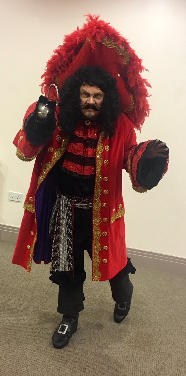 Meet Captain Hook! AKA Colin Ridgewell - back at The Deco for our Christmas Panto, 'Peter Pan' (December 8-30) thedeco.co.uk/event/peter-pan