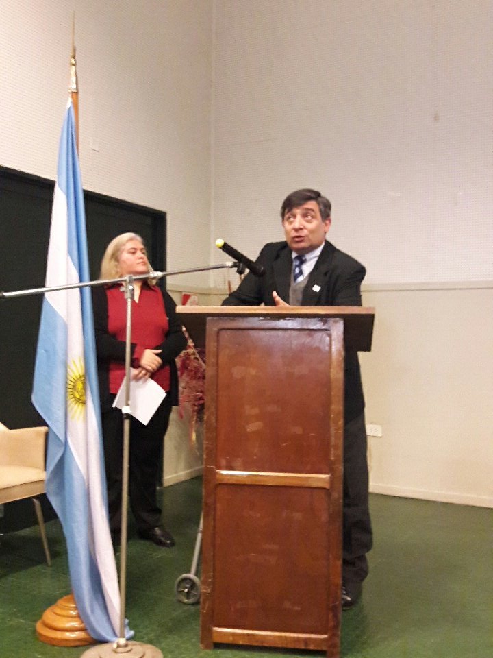 facetuntoficial's tweet photo. El Secretario de #Gestión y #Extensión Ing. S. Mohamed:" Recordar a todos los que hicieron la carrera #Programador U mirar hacia el futuro". https://t.co/D0fwZSHPQ8