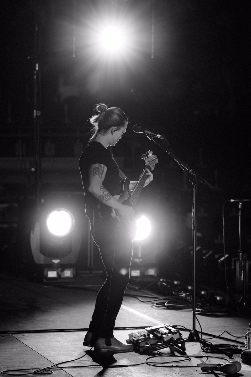 Liverpool Echo Arena w/ <a href="/JackSavoretti/">Jack Savoretti</a> on the <a href="/johnlegend/">John Legend</a> #DarknessAndLightTour