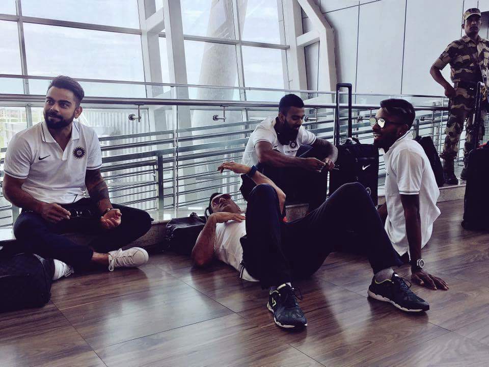 NikitaGoswwaami's tweet image. ❤Dhoni&apos;s sleeping pics goes viral more than his match pics.. 😉
#mahi #MSDhoni #MSDYN365 #msd 
@msdhoni