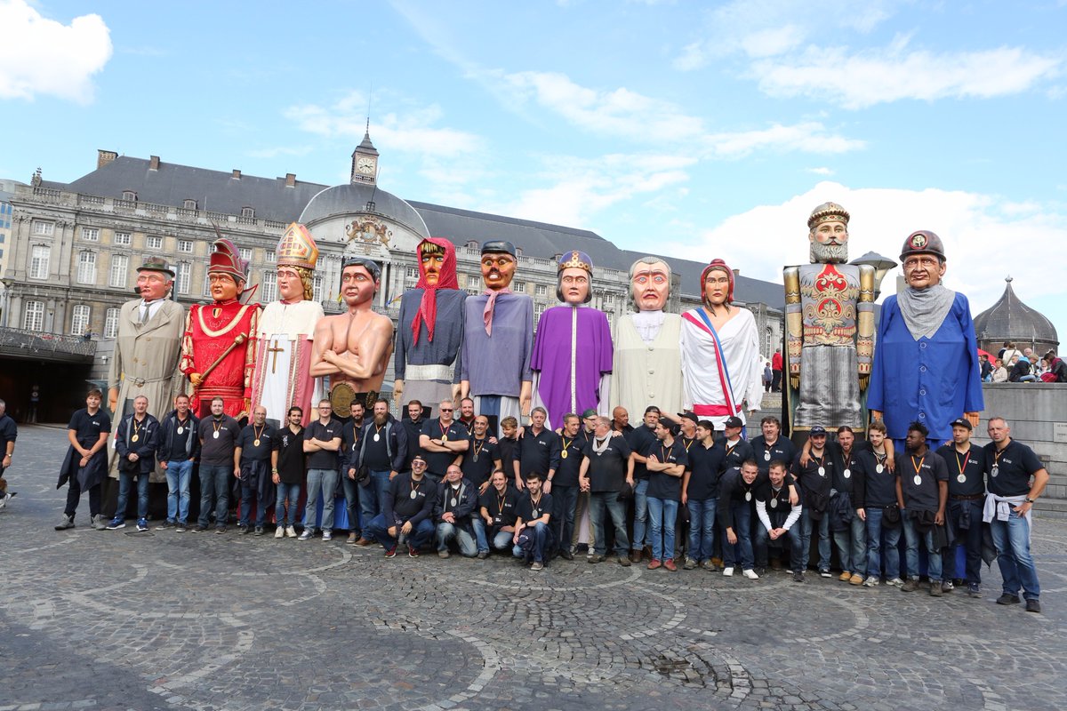 ProvincedeLiege's tweet photo. Quelques #photos du Cortège folklorique des #FetesdeWallonie à #Liège https://t.co/YzqDtn06Jo