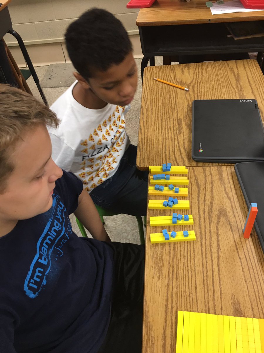 MrsRobbins5's tweet photo. Fifth graders use base ten blocks to learn distributive property 
#soaringteachers #togetherwesoar #everykidmatters https://t.co/zWbZ3ckCNQ