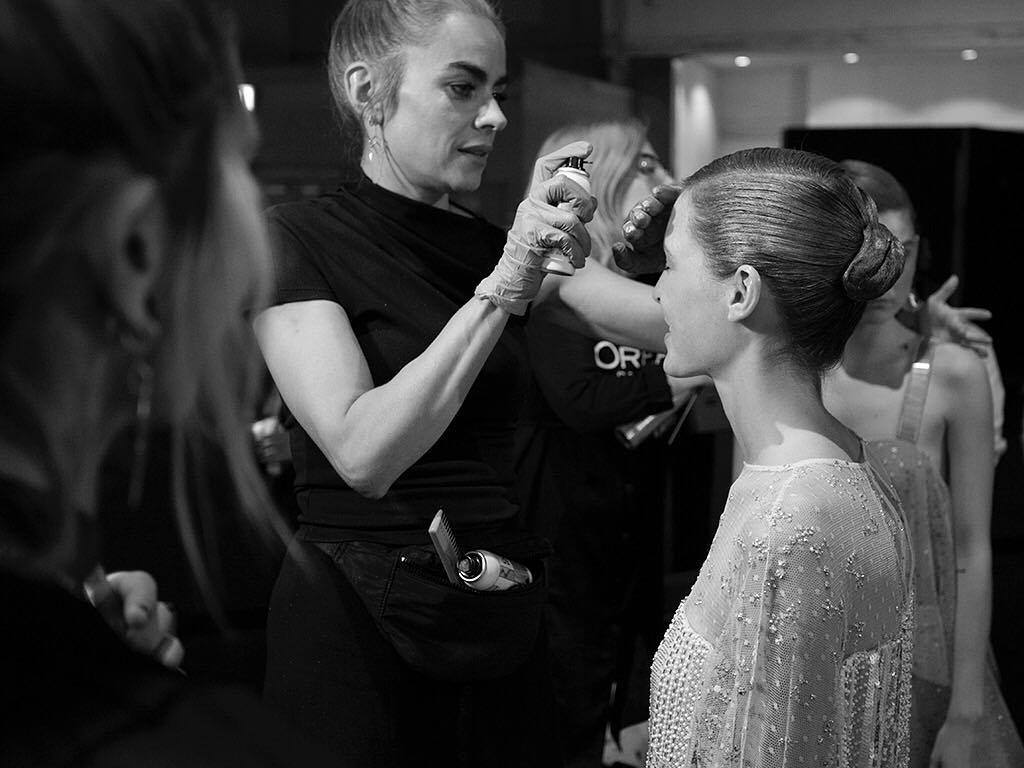 Backstage Moments 
#backstage #mbfwm #loreal #fashion #incovermagazine bit.ly/2hctm0l
