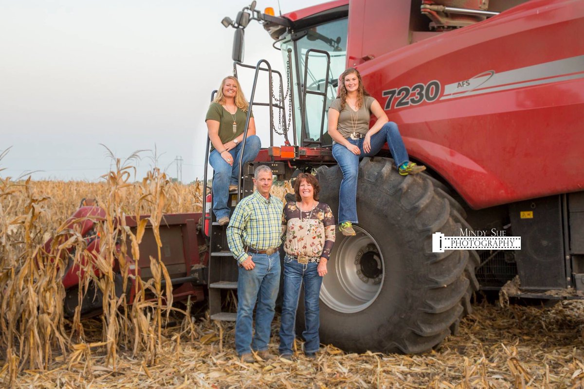 jaxlef14's tweet photo. Click the link to see us break a yield record on our farm with @ChannelSeed 🌽!#PlacedToPerform #Contest @CollinsASK1 https://t.co/DbIjfywLKC https://t.co/jBzQlLCXYf