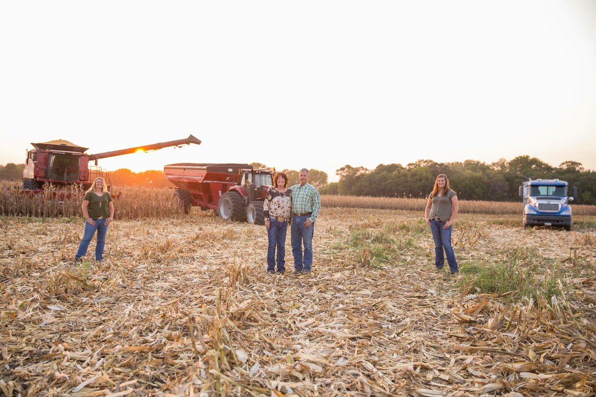jaxlef14's tweet photo. Click the link to see us break a yield record on our farm with @ChannelSeed 🌽!#PlacedToPerform #Contest @CollinsASK1 https://t.co/DbIjfywLKC https://t.co/jBzQlLCXYf