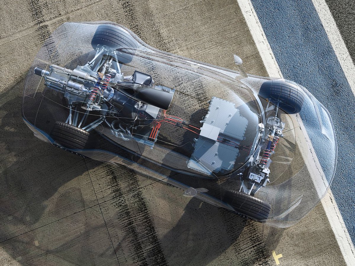 Mariamsaliba's tweet photo. @MercedesBenz #Project_One is a new #hybrid hypercar powered by a #Formula1 based 1,000horsepower drive unit/will build 275 cars,$2.72m EACH https://t.co/kxcsYbuIkl