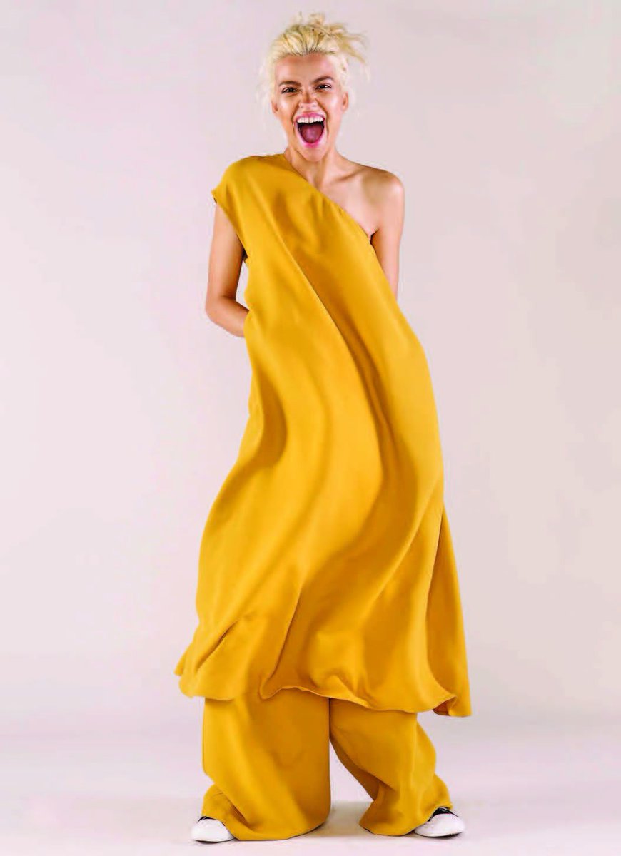 #MondayMotivation from <a href="/25AMagazine/">metromagazineny</a>, because we should all start the day just like this 💥⚡️✨