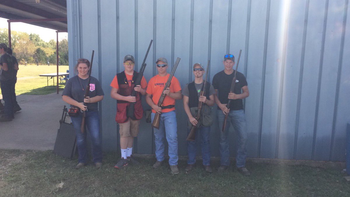 kylemab's tweet photo. Union FFA trap shoot at Vienna A team took 2nd and B team was 13th.  @UnionHighCats @UnionRXI https://t.co/8fp8WFf9Nh