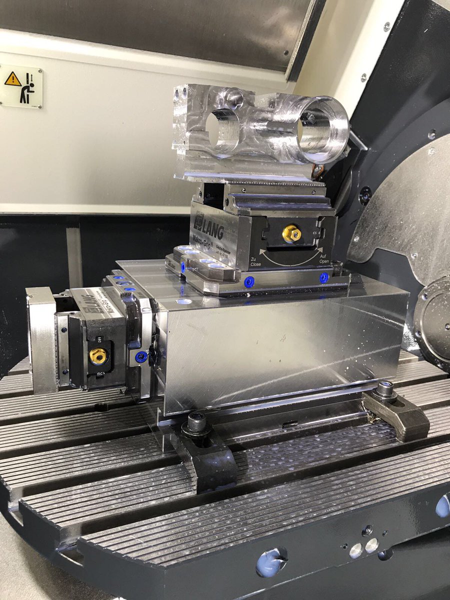 Lang Technik Lang Makro Grip Workholding On Display Emo Hannover Dmgmori Dmu50