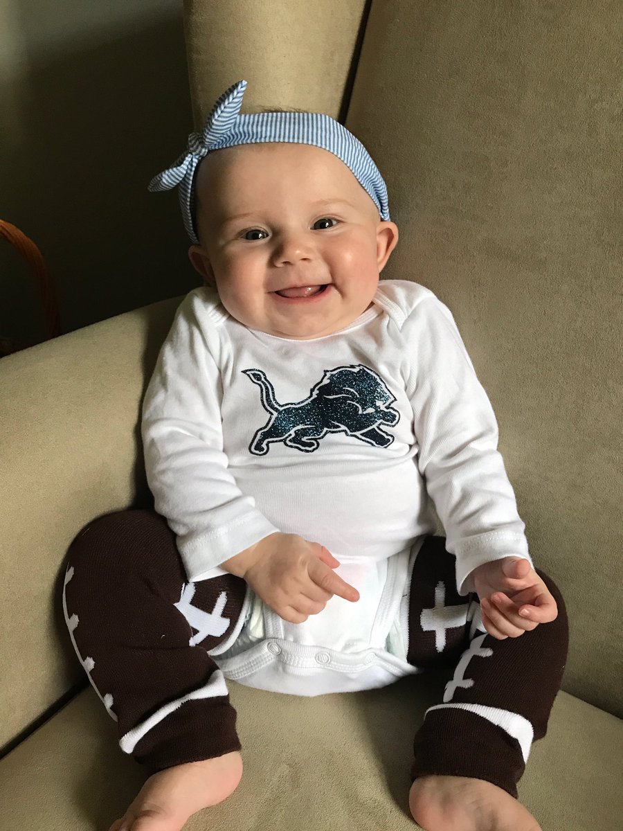 tobias_sass's tweet photo. @Lions @RodWood_Lions Someone's ready for Tonight's game!! #onepide https://t.co/FVyBcXjv9f