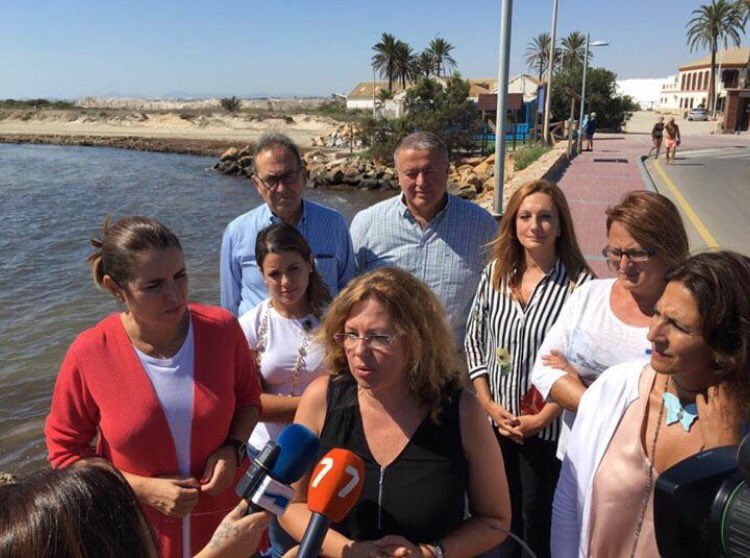 bernabepaco's tweet photo. Parlamentarios @PPRMurcia siempre al pie del cañón. Hoy trabajando sobre llegada AVE soterrado y regeneración playa de La Llana en San Pedro https://t.co/4Fzw6UvV4Q