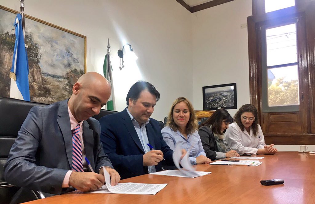 Carlos Kambourian tweet media