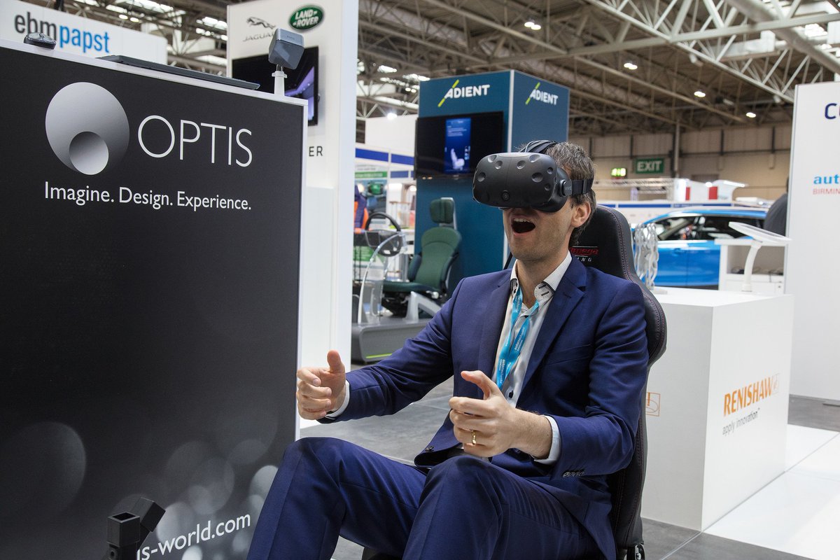 automechanikaUK's tweet image. From #VR to #robotics, our Connected and Digital Technology Zone proved to be quite the hit at #AutomechanikaBM 2017.