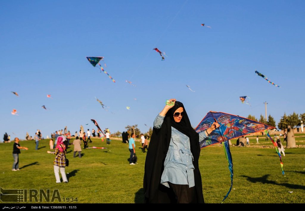 Iran's tweet photo. #Photos: #Iran’s #Qazvin hosts #KiteFestival

https://t.co/fDCVsa044n

#Travel #Tourism #VisitIran https://t.co/ZkeDmZJM6w