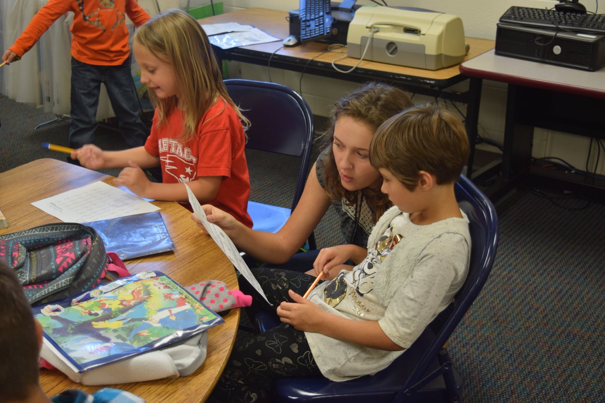 LearnCntr's tweet photo. Our staff works hard to make sure the kids understand their homework! https://t.co/OuYN6cvgGN