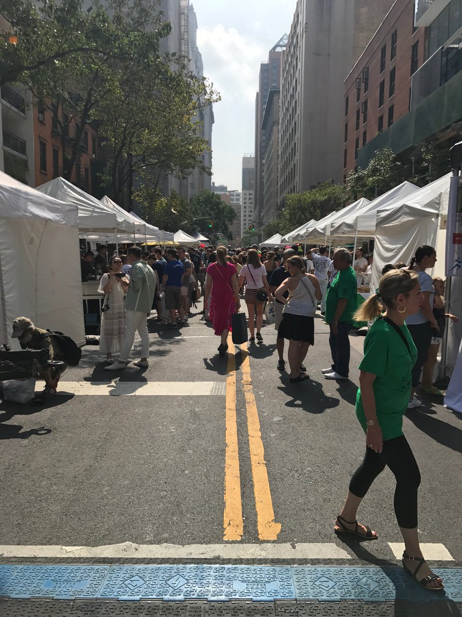 aceprogramsny's tweet photo. ACE clients did an excellent job providing maintenance services for @GNAnyc's Taste of Gramercy Neighborhood 2017 #TOGN this past Saturday! https://t.co/iE7BPkIe0C