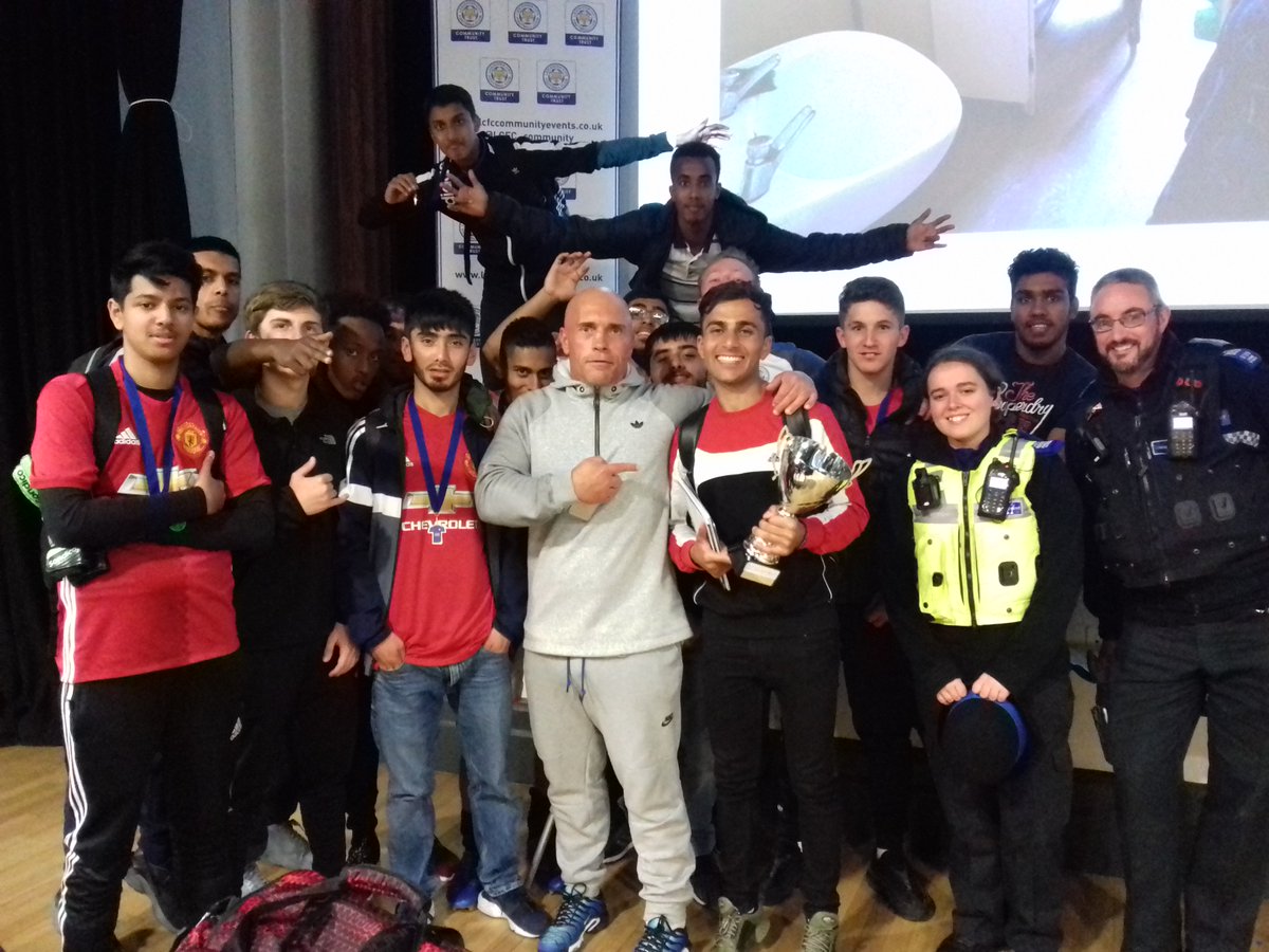 LCFC_Community's tweet photo. Positive engagement with local young people in partnership with @RiversideUK @LPStMatthews https://t.co/BP4DwG1pgb