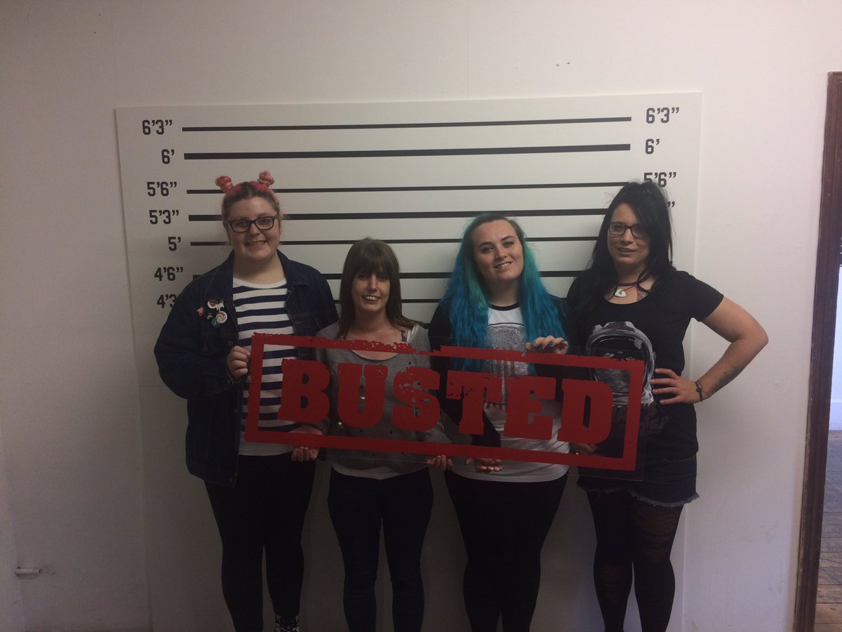 LouiseMelissa22's tweet photo. @Busted @RoyalAlbertHall Thank you for the best weekend with all my buddies 😍😍😍😍😍 #BustedEst2002 https://t.co/nBCDb04Lxw