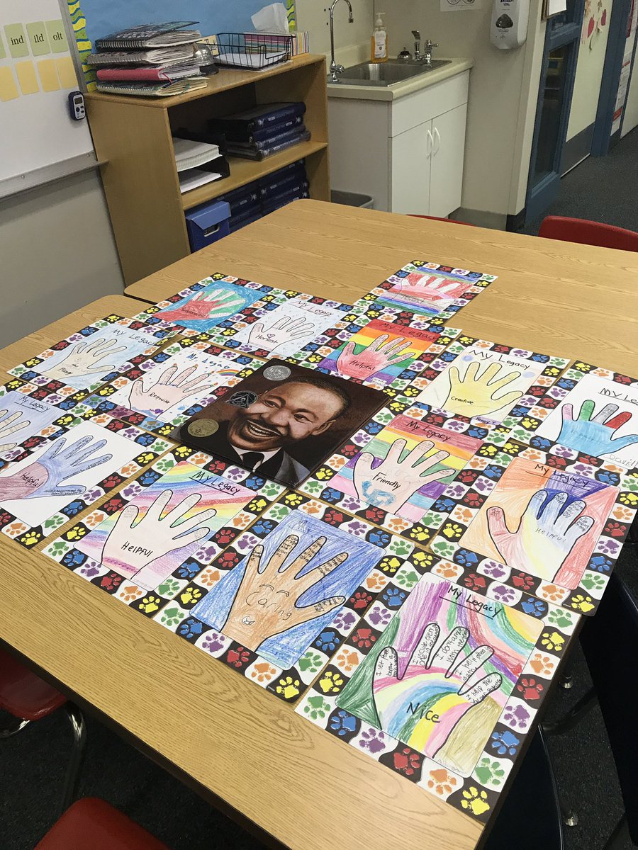 Mr_B_EMC's tweet photo. Leaving our legacies! #sasdnext #sasd_emc #MLK https://t.co/dzNfiIFZHD
