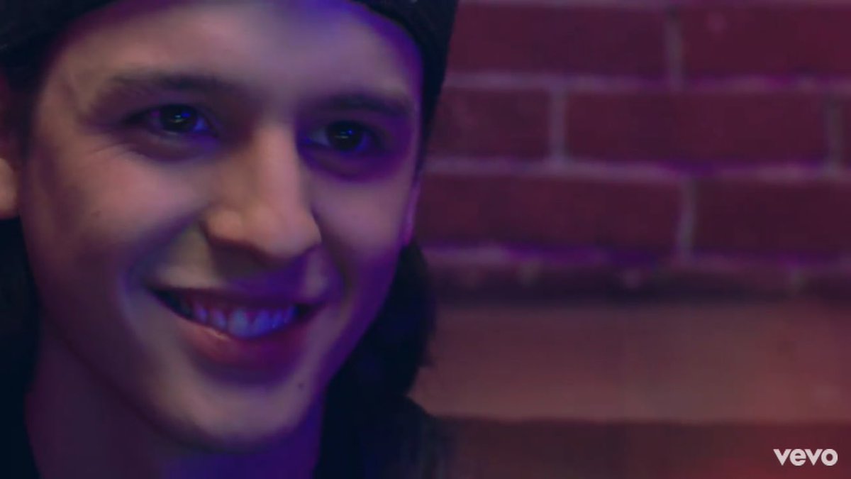 a201453901's tweet photo. #ReggaetonLentoRemix me encantó @christophervele 😍 esa sonrisita tuya 😍los esperamos en peru 🇵🇪 https://t.co/tQ7ji77ld1