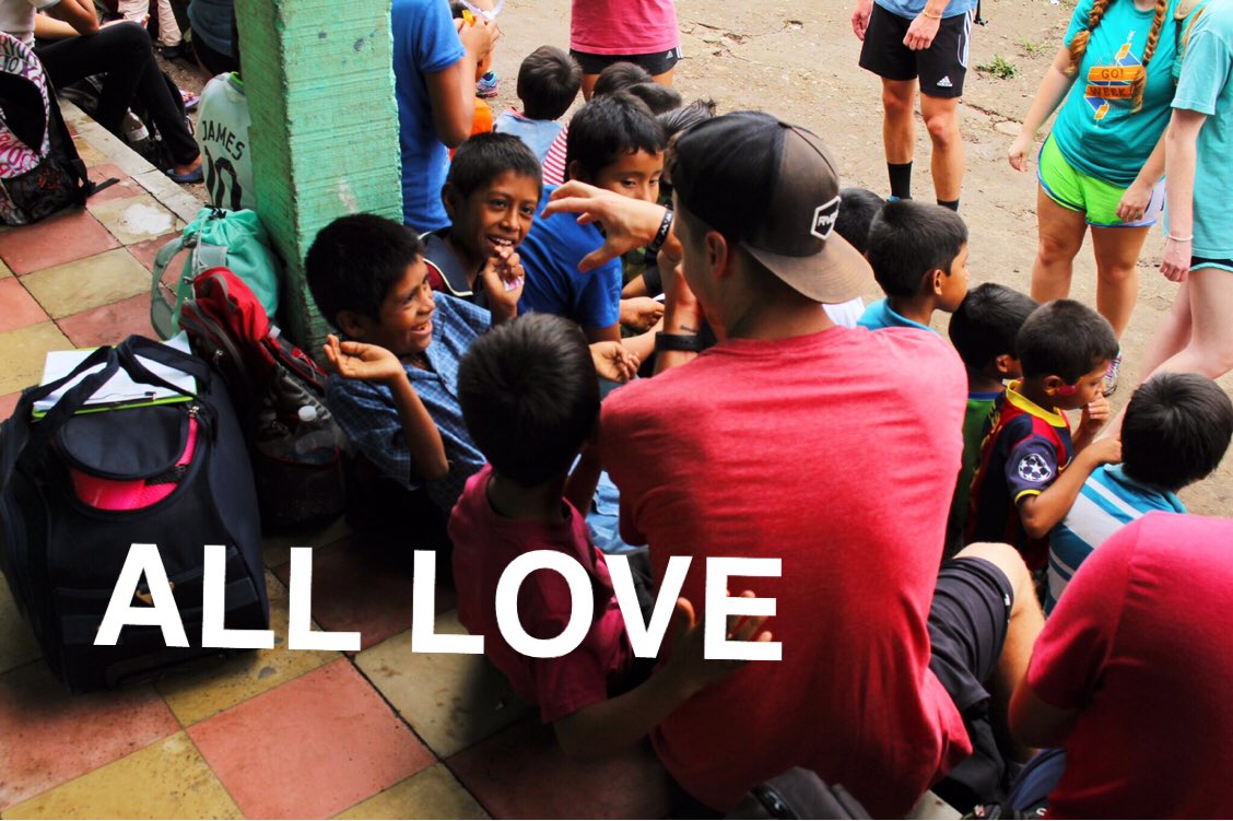 Jared_Stark2's tweet photo. New video is up on YouTube! Watch @fbshville show ALL of their LOVE to the villagers of Guatemala 
https://t.co/Op2jT7349q
 🇬🇹
❤️
🇬🇹
❤️
🇬🇹 https://t.co/O80TXrEH2y