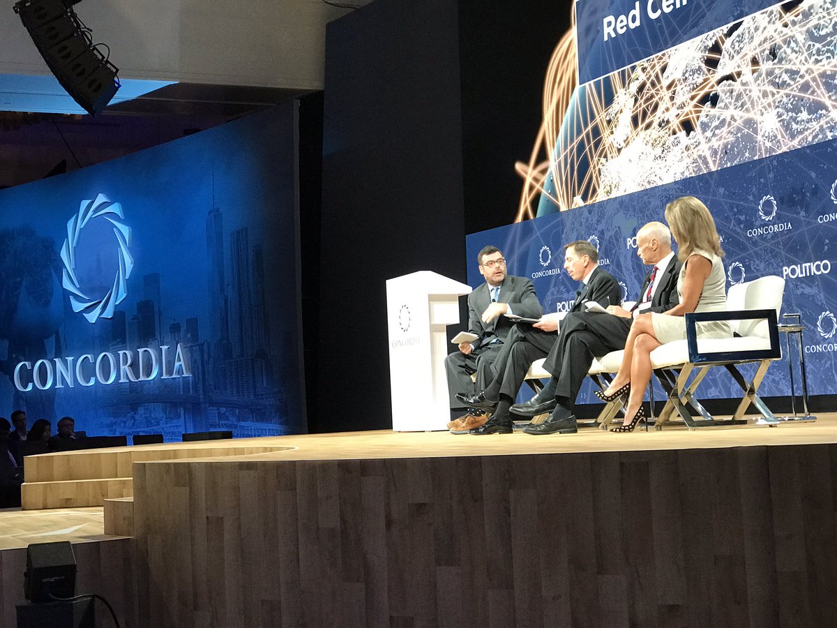 stabtakesnyc's tweet photo. Ben Fallica ('19), front and center, engaged in the Red Cell Scenario session. #Concordia17 https://t.co/VE33jedBlR