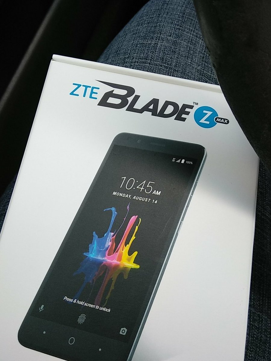 SabrinaParkerXX's tweet photo. Got a new phone from my slaveπππ #tribute #spoilme #spoiledbrat #messageformore https://t.co/arXae0TFwu
