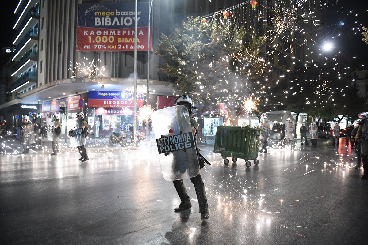 Clashes during commemoration march for rapper Pavlos Fyssas murdered by