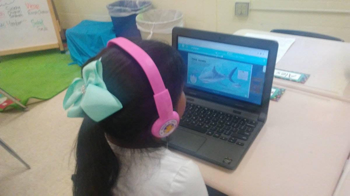 MrsPaszkowski12's tweet image. Our new Readerpillar is posted to keep track of all of the books we read on @EpicKidsBooks ! #d123cov #d123 #readerpillar